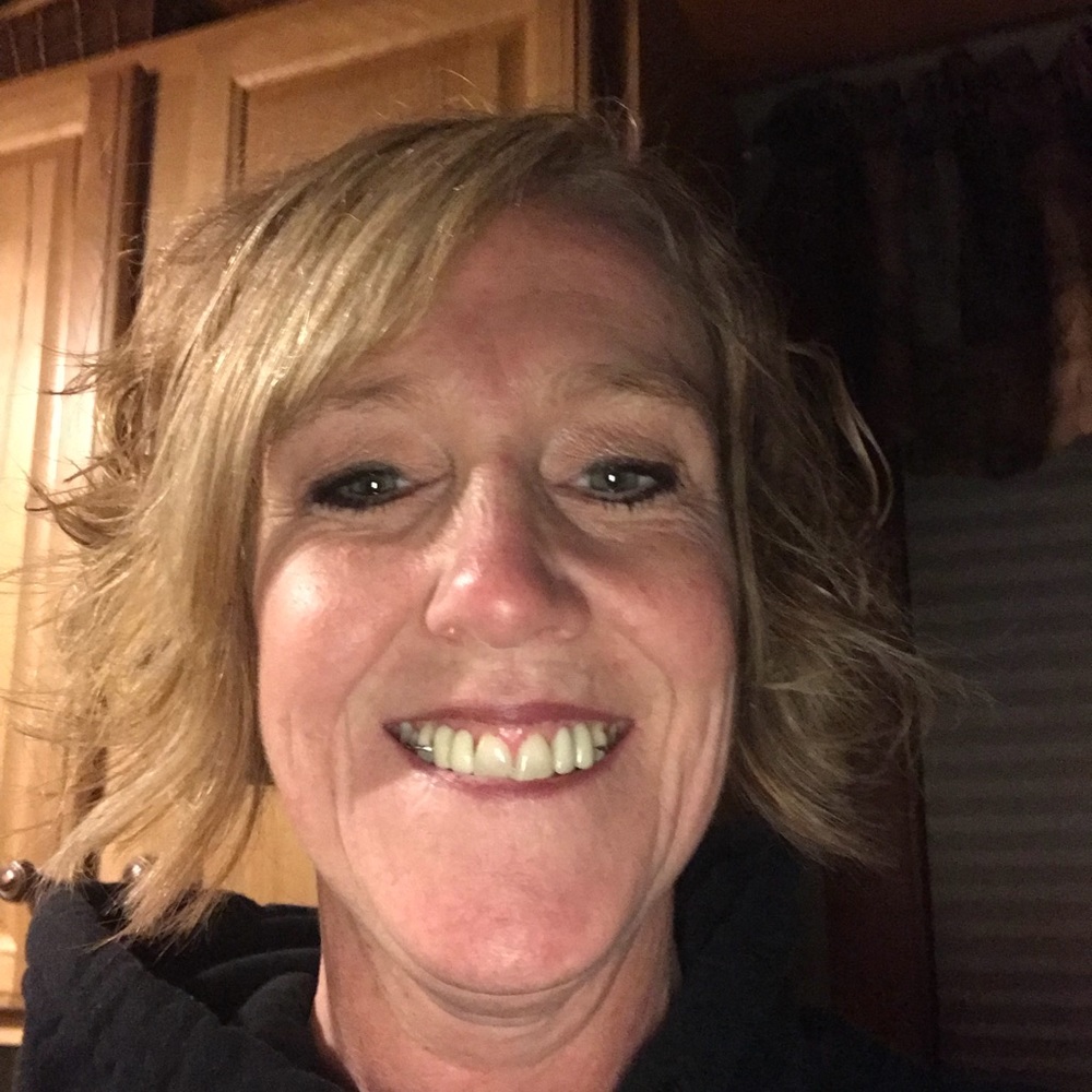 Meet your Posher, Carla